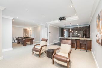 4710 Piccadilly South
