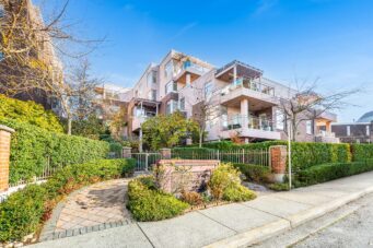 #302 - 2271 Bellevue Avenue