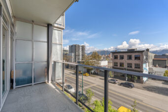 #417 - 256 E. 2nd Avenue
