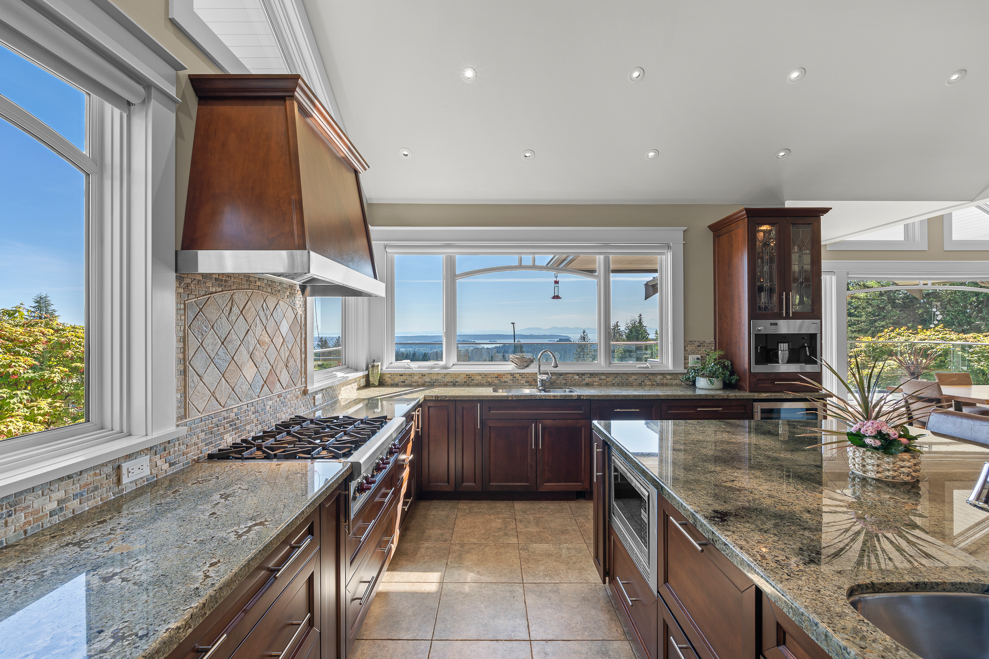 5168 Redonda Drive - Eric Christiansen