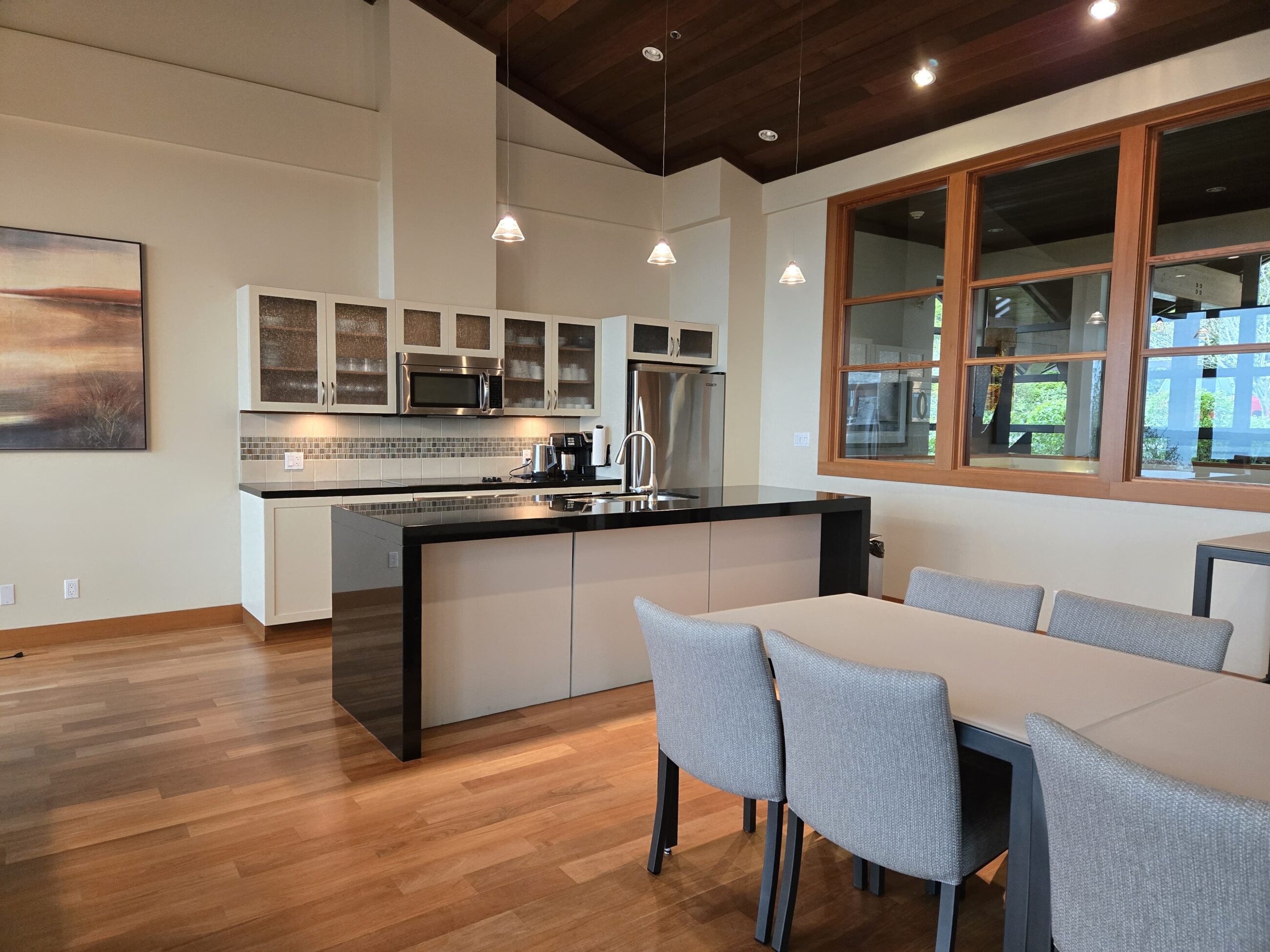 #1402 - 3355 Cypress Place